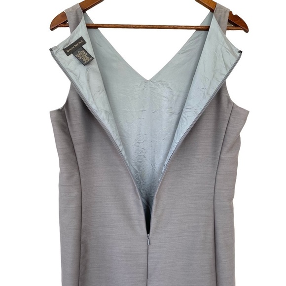 Banana Republic sleeveless midi dress with v-neckline, silk & wool blend - Picture 5 of 10